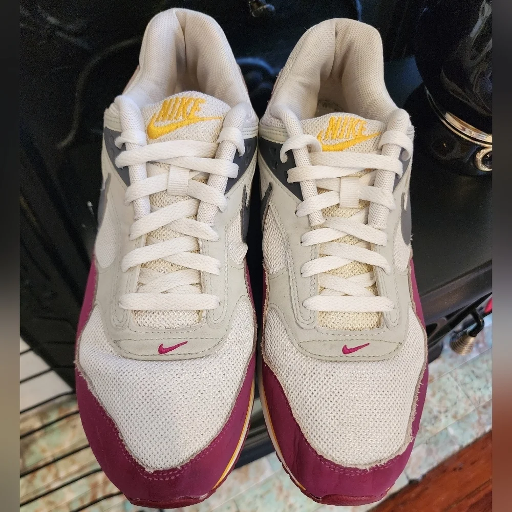 Nike Air Max Correl Multicolor Women's Sneakers, Size 12 - Picture 2 of 10